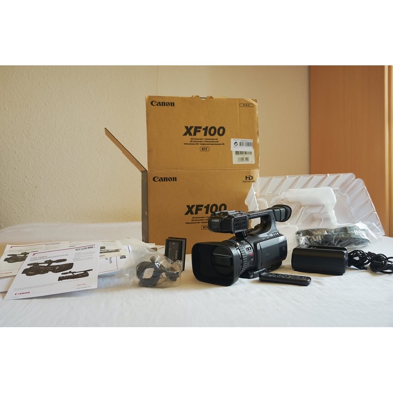 Canon XF100