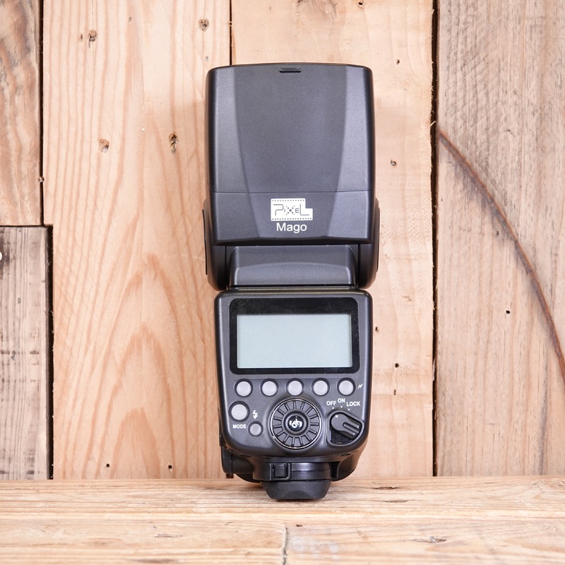 Used Pixel MAGO flash – Canon Dedicated