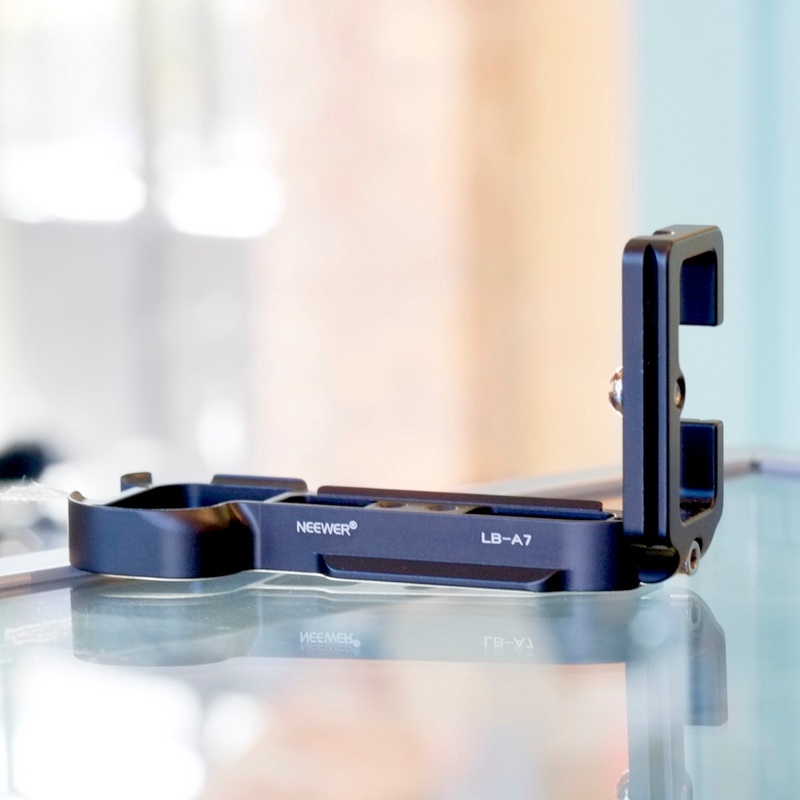 Neewer LB-A7 L-bracket for Sony A7