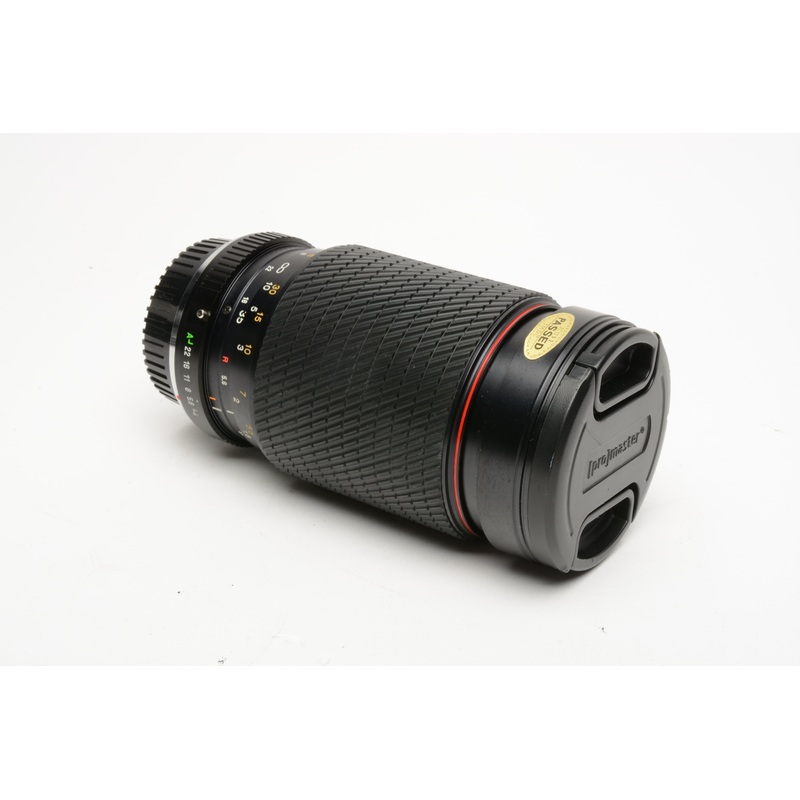 Tokina MF 35-200mm f4-5.6 zoom lens PK Mount, caps, Nice & Clean