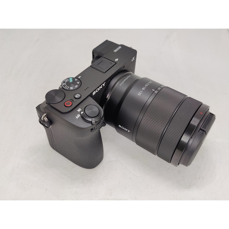 Sony a6700 Mirrorless Camera with 18-135mm Lens – ILCE-6700M/B