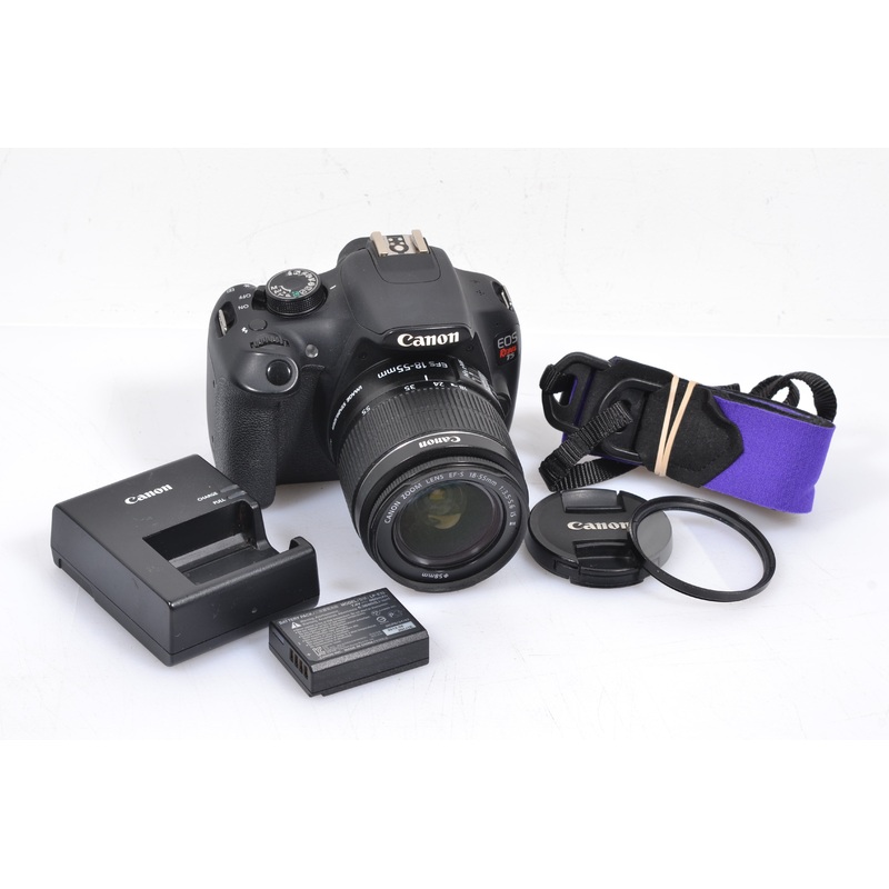 Canon EOS Rebel T5 DSLR w/18-55mm f3.5-5.6 IS II, batt, charger, UV, Only 20K Acts