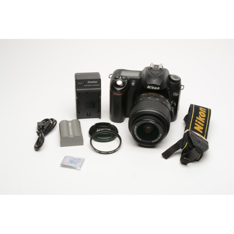 Nikon D50 DSLR body w/18-55mm f3.5-5.6G VR, batt, charger, USB, SD, 13K Acts