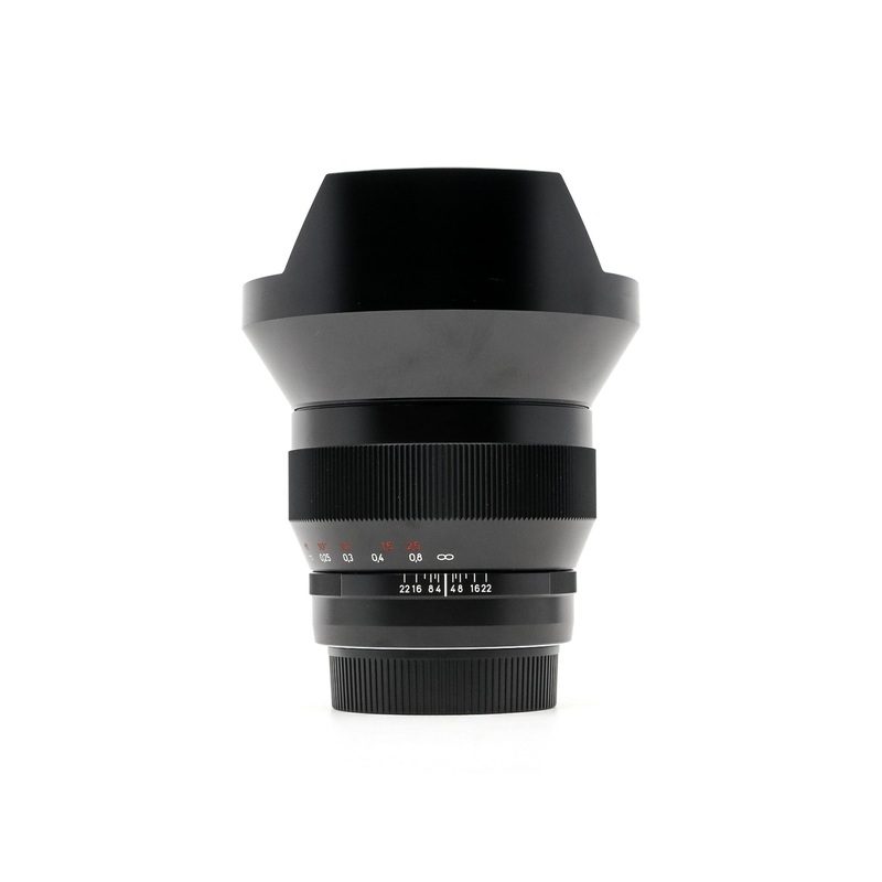 ZEISS Distagon T* 15mm f/2.8 ZE – Canon EF Fit