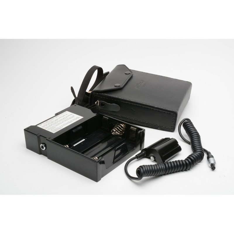 Nikon DB-6 battery pack w/Nikon MC-29 Extended Power Cord for N90 cameras