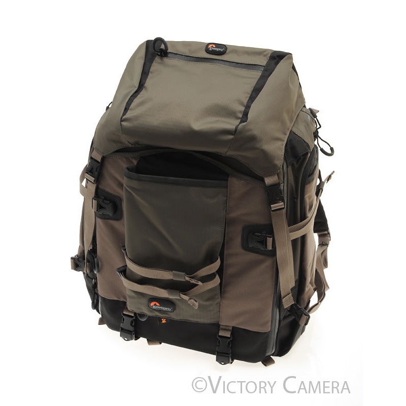 Lowepro Pro Trekker 300 AW Camera Backpack ~15″ x 19″ x 14″ [EXC+]