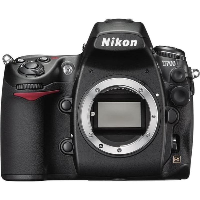 D700 DSLR – Black + Nikon