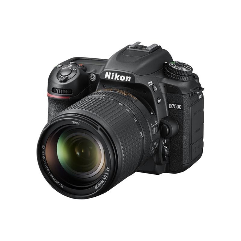 Nikon D7500 with 18-140mm VR Lens kit Black