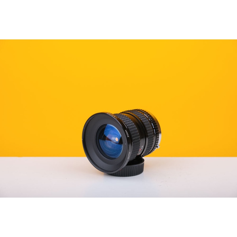 Sirius 18-28mm f/4.0-4.5 Auto Zoom Lens OM Mount