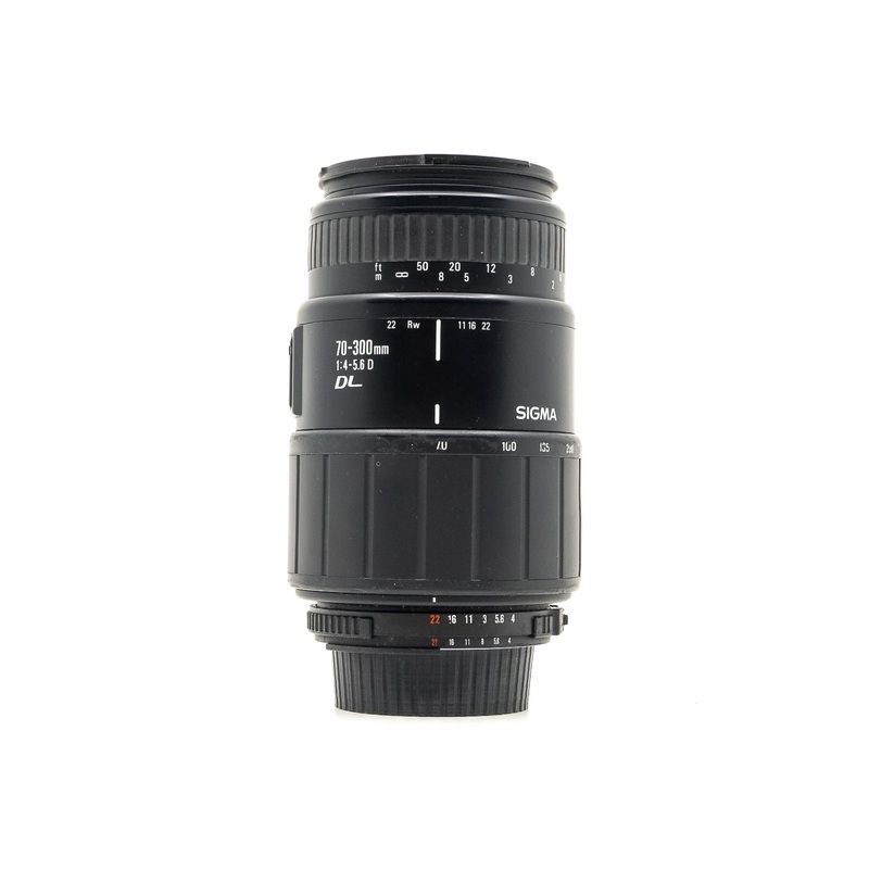 Sigma 70-300mm f/4-5.6D DL Macro Super – Nikon Fit