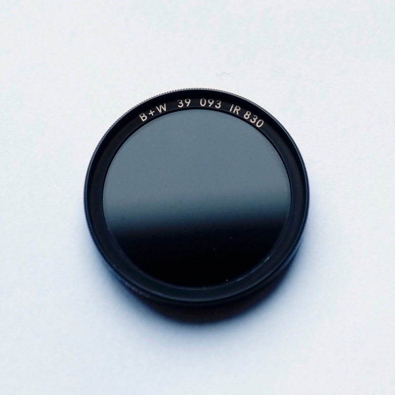 B+W 093 IR Filter (39mm)