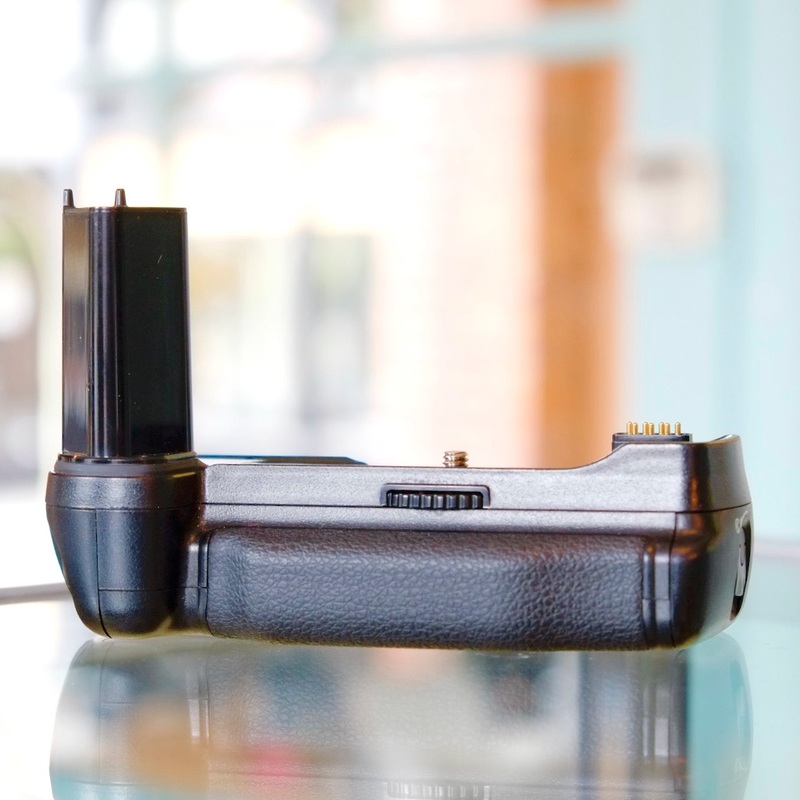 Nikon MB-15