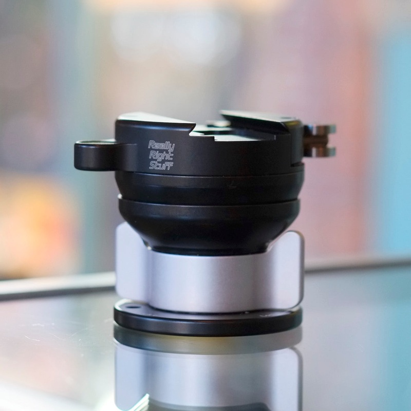 Really Right Stuff TA-U-LB Leveling Head
