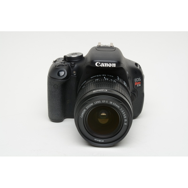 Canon EOS T3i w/18-55mm f3.5-5.6 IS II lens, 2 batts+charger++ Only 8951 Acts!