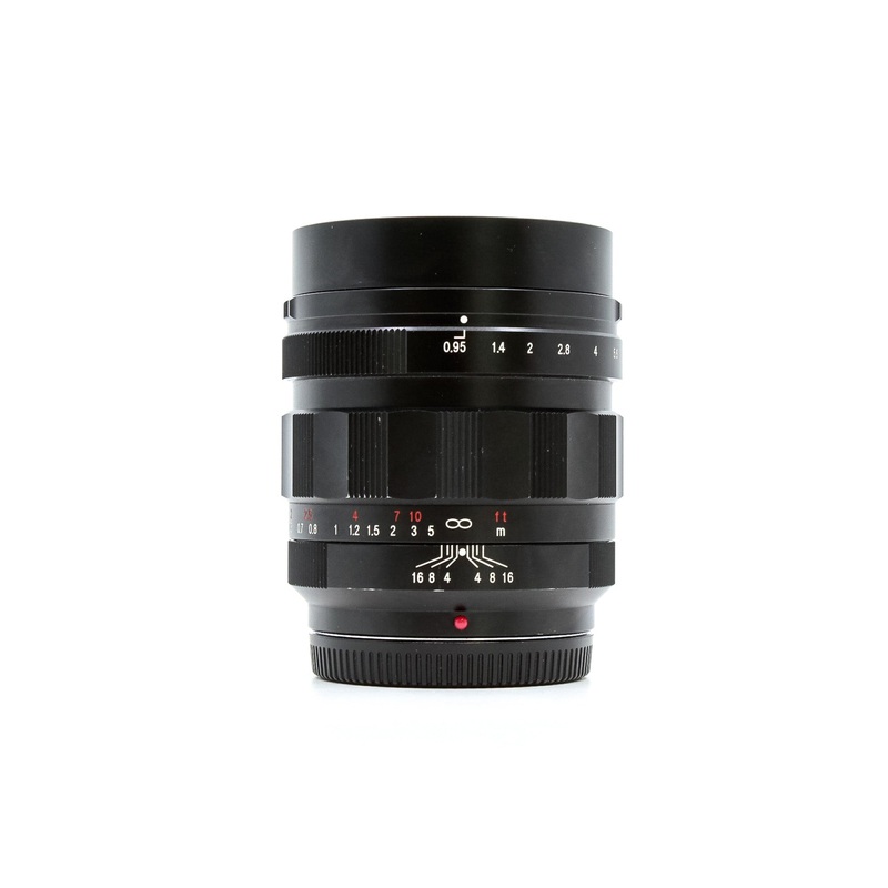 Voigtlander Nokton 42.5mm f/0.95 – Micro Four Thirds Fit