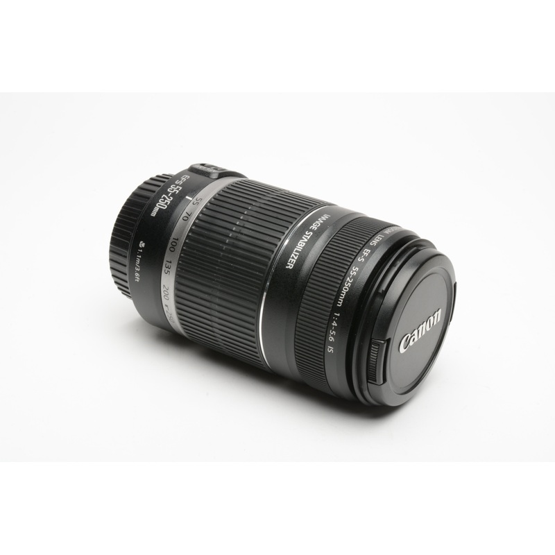 Canon EF-S 55-250mm f4-5.6 IS Zoom lens, caps, very clean, Mint-