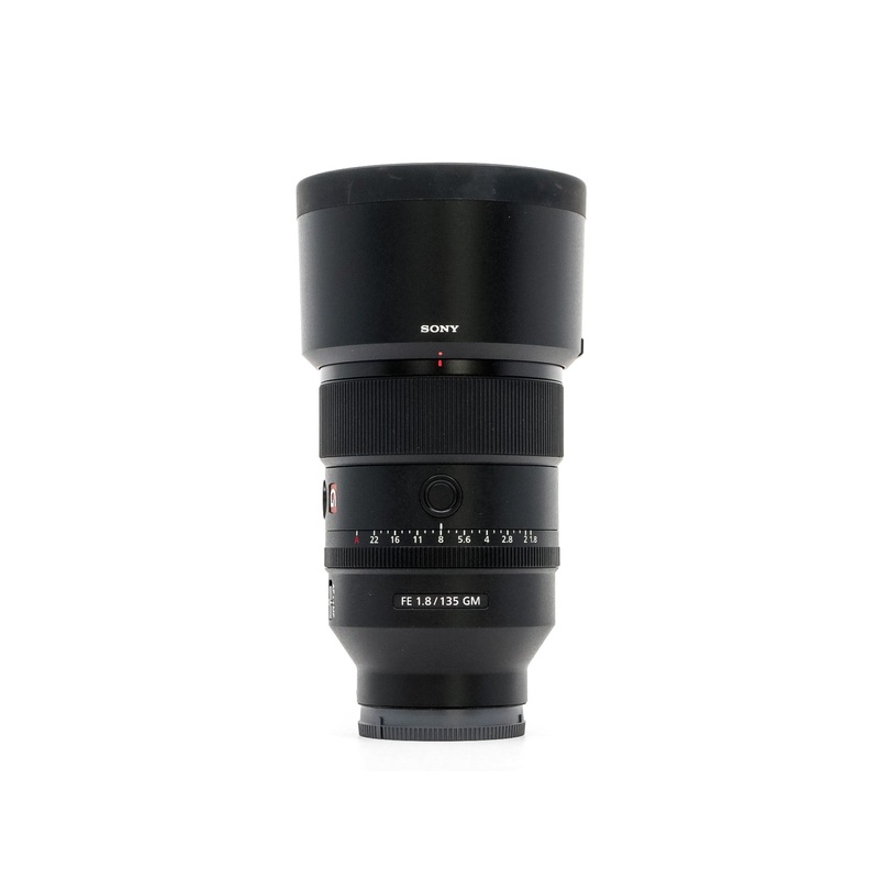 Sony FE 135mm f/1.8 GM