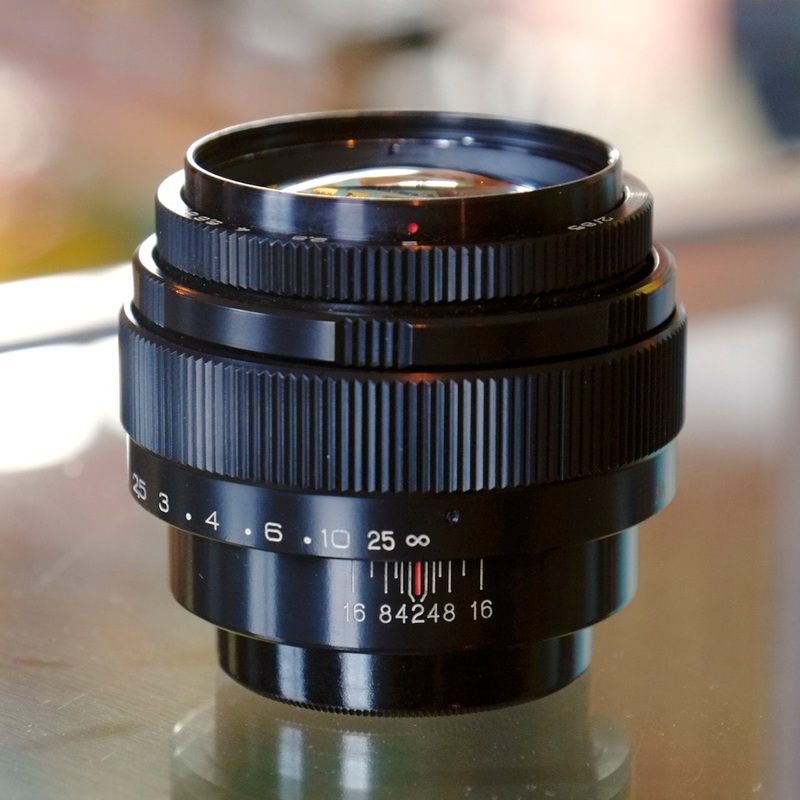 LZOS Jupiter-9 85mm f2 for M42