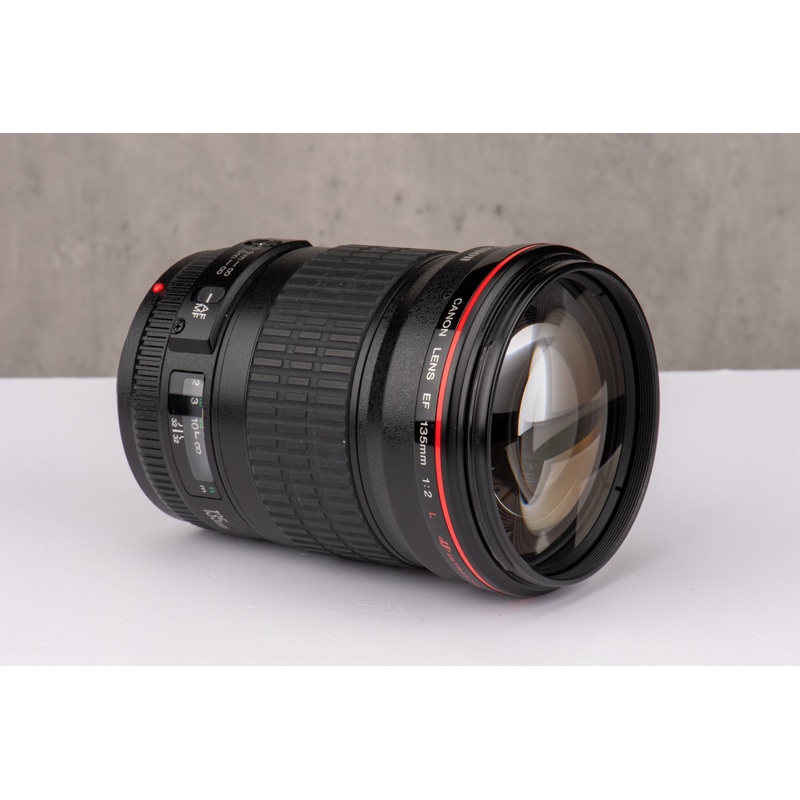 Used Canon EF 135mm f/2L USM