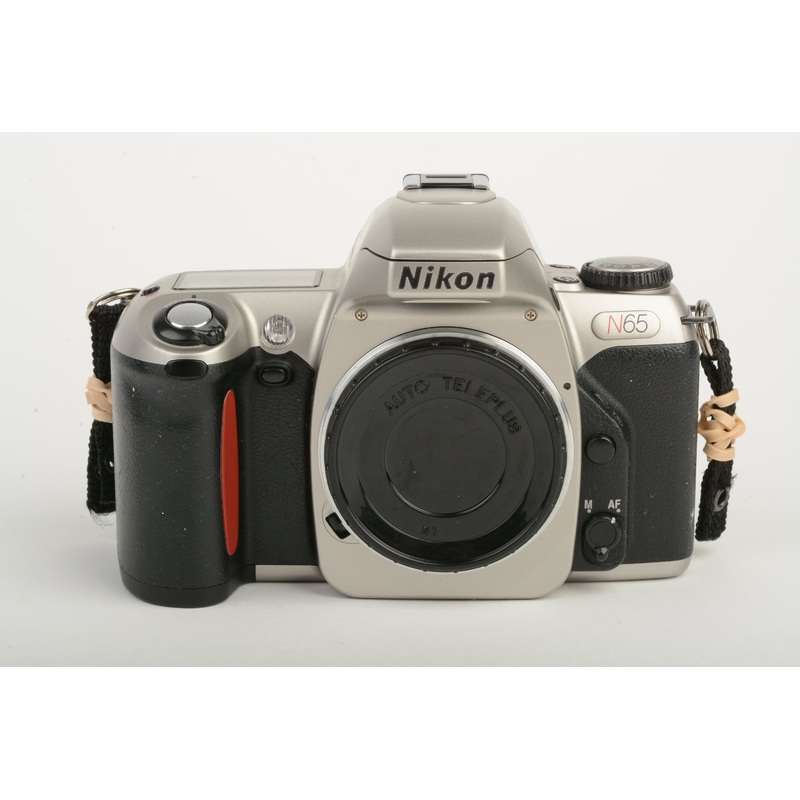 Nikon N65 35mm SLR Body, cap, strap, tested, works great! + Strap
