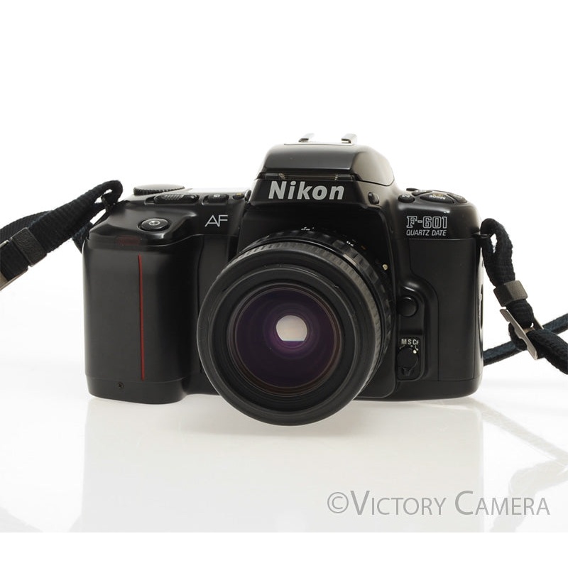 Nikon F-601 AF Film SLR Camera w/ Tamron 28-70mm Zoom Lens  [EXC]