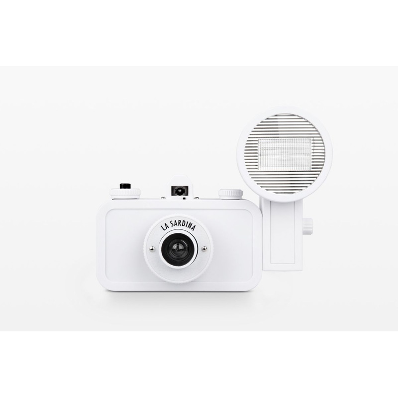 Lomography La Sardina Camera & Flash DIY