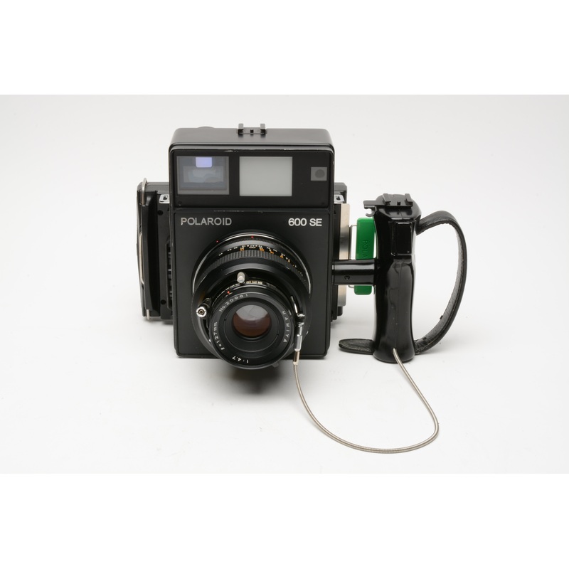 Polaroid 600SE Instant Camera w/Mamiya 127mm F4.7, New seals!