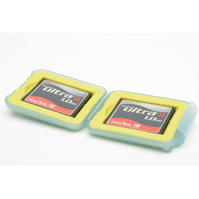 2X Sandisk Ultra II 1GB CF cards in nice jewel case, formatted – clean