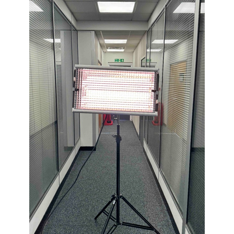 Kino Flo ParaBeam 200 Fluorescent Light (AS NEW CONDITION)