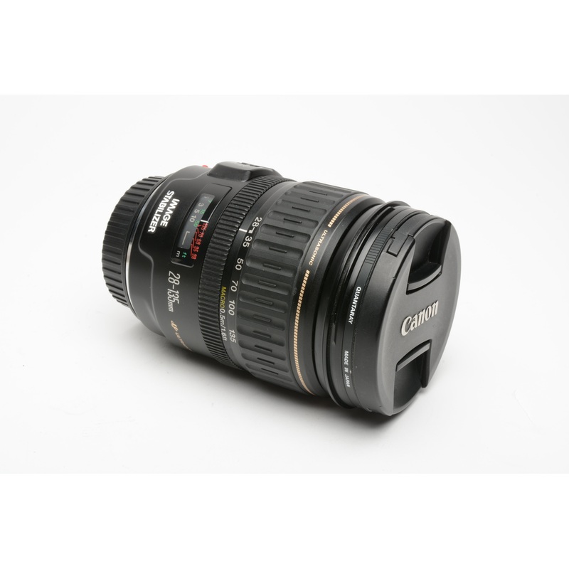 Canon EF 28-135mm f3.5-5.6 IS USM zoom lens, caps + UV filter, Versatile