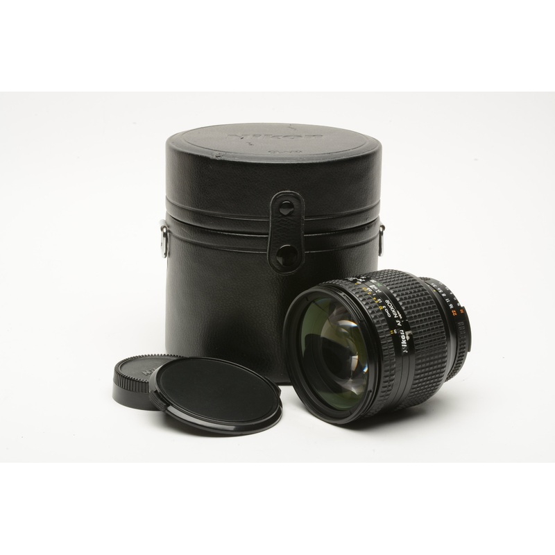 Nikon AF Nikkor 24-120mm  f/3.5-5.6 D Lens w/ Caps, Hard Case