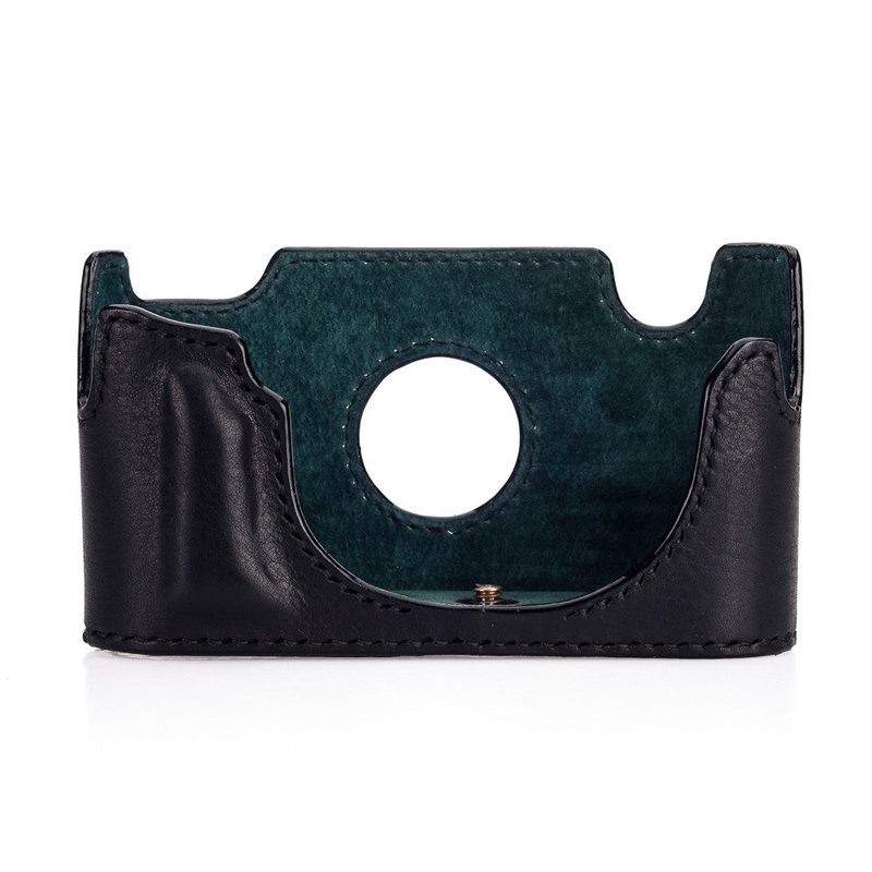 Arte di Mano Half Case for Leica M-D (Typ 262) with Battery Access Door – Minerva Black with Black Stitching