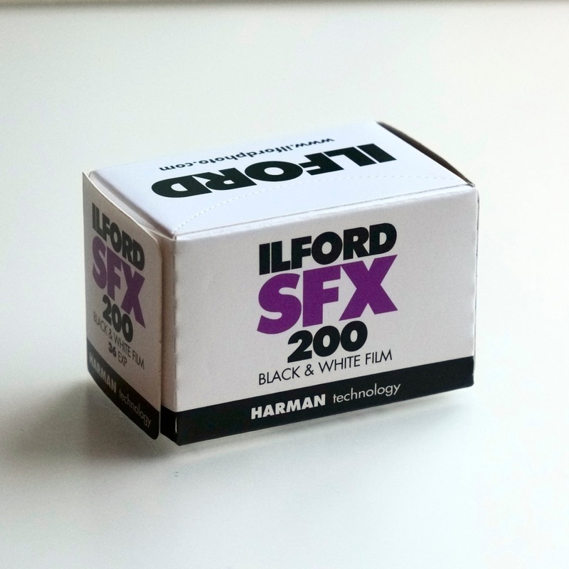 Ilford SFX200 (EXPIRED) 135/36 (EXPIRED 9/2024)