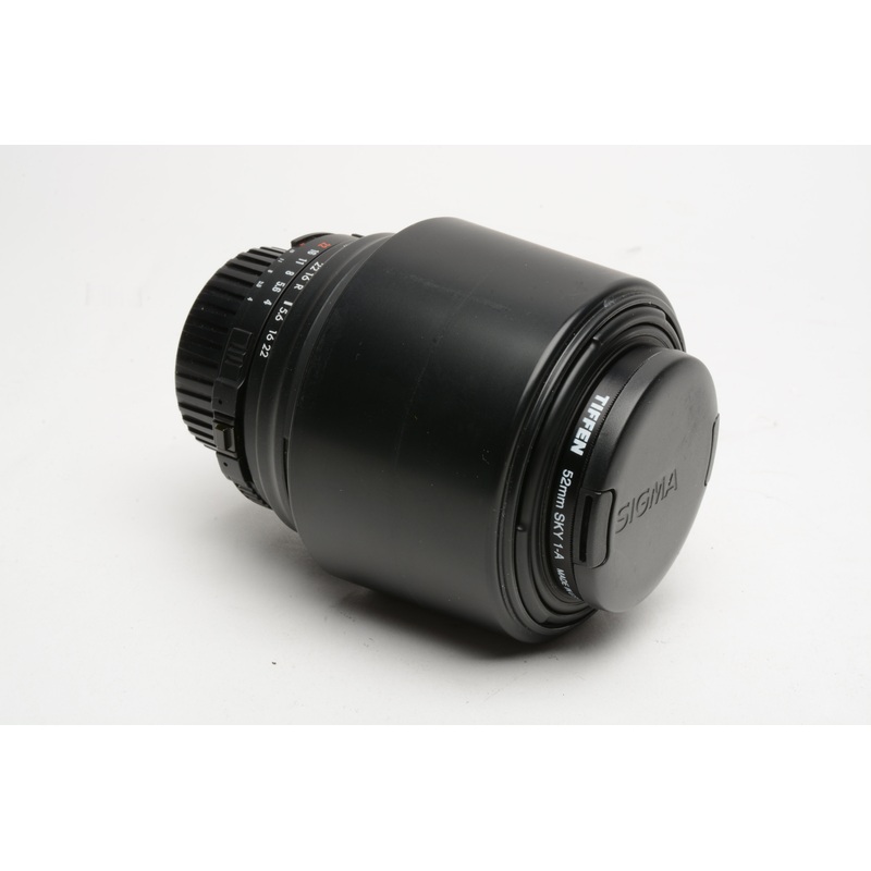 Sigma APO UC 70-210mm f4-5.6 zoom lens, Caps, Hood, UV, Nikon AF