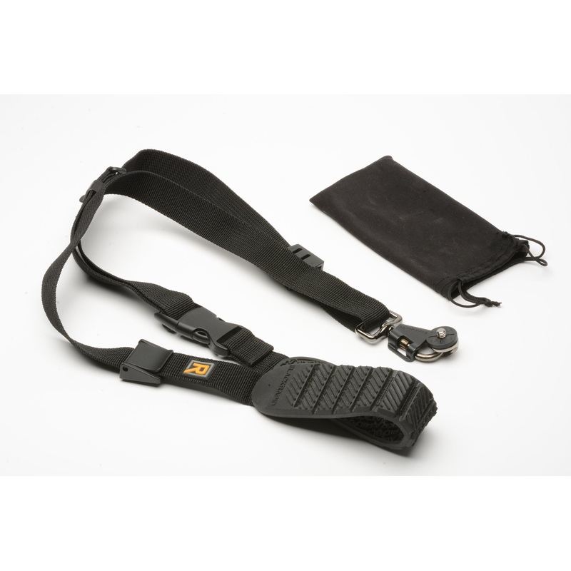 BlackRapid Sling Camera Strap Cross Shot Rubber/Nylon, very clean (Black)