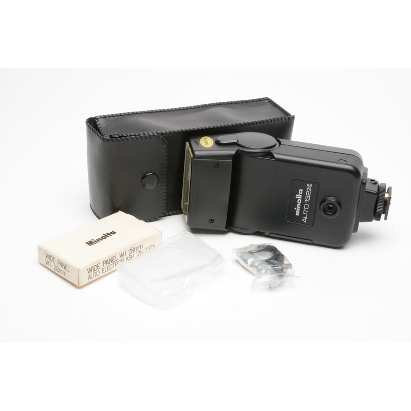 Minolta 132X flash – case+diffuser+sync, Clean & tested
