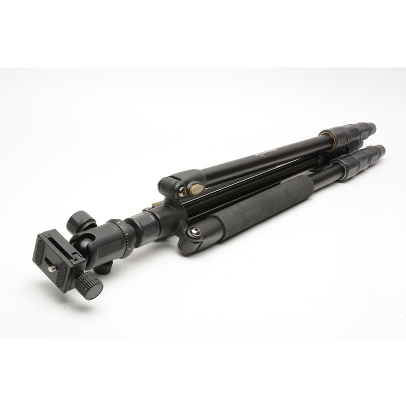 Ravelli tripod w/Ball head and QR plate, ~55″ extended, 24″ folded