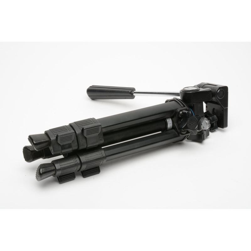 Velbon DH-10ML Travel Tripod PH-346 w/Pan Head, Nice!