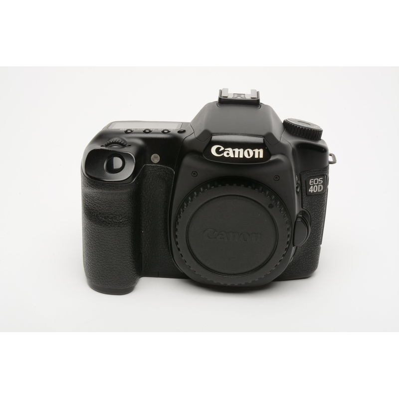 Canon EOS 40D DSLR Body, batt, charger, strap, 84K acts, nice!