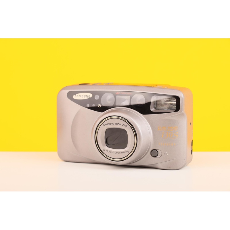 Samsung Slim Zoom 130S 35mm Point and Shoot Film Camera with Case