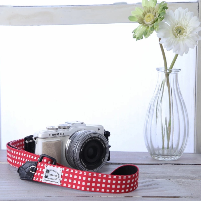 Mi-na  Camera Strap Akane Lattice