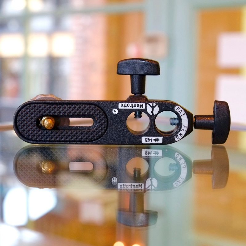Manfrotto 143BKT camera bracket