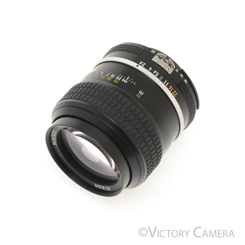 Nikon Nikkor 105mm f2.5 Photomic AI Portrait Prime Lens [EXC+]