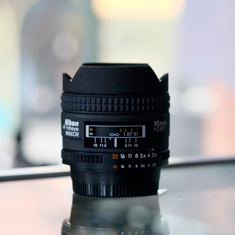 Nikon 16mm f2.8D AF Fisheye Nikkor