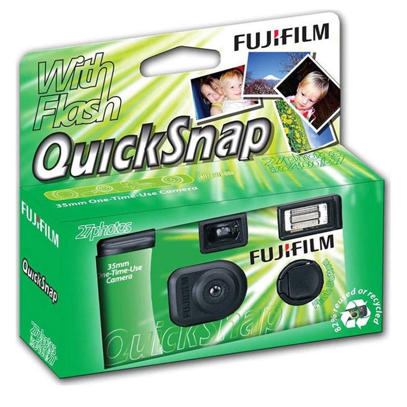 Fujifilm QuickSnap Superia Xtra 400 35mm Disposable Film Camera with 27 Exposures