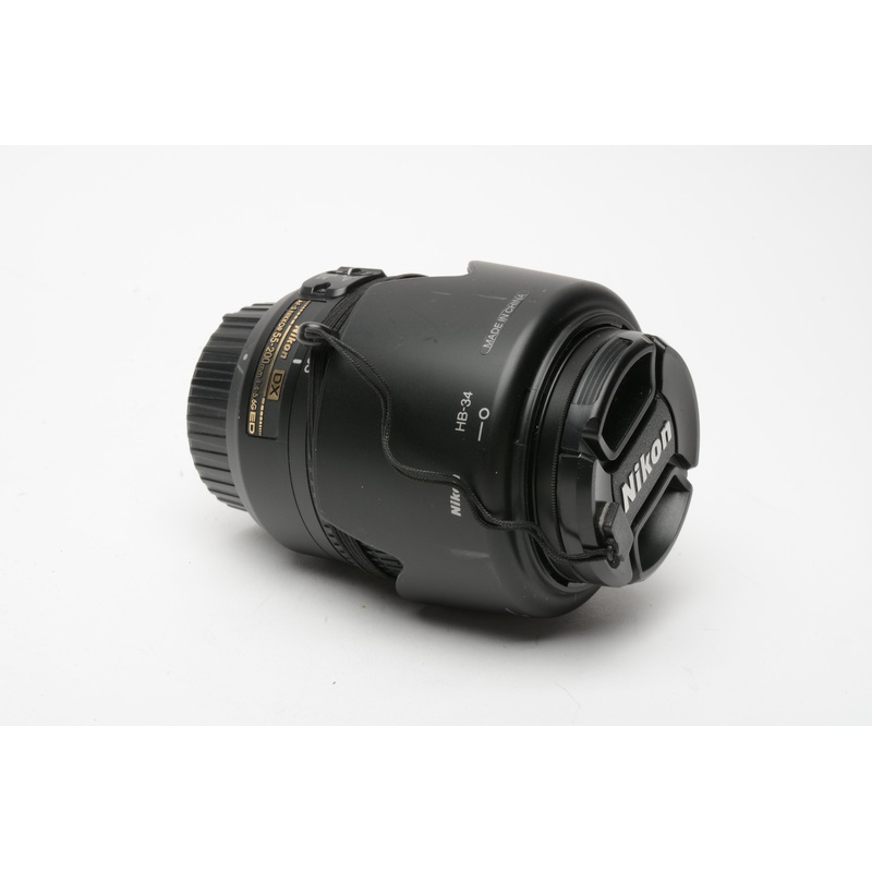 Nikon AF-S 55-200mm f4-5.6G ED VR DX, Hood, UV, Very clean, Mint-