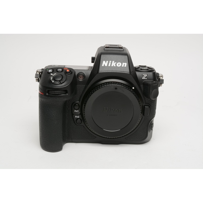 Nikon Z8 Mirrorless Body w/batt+charger+new strap, 22,167 Acts, Great!