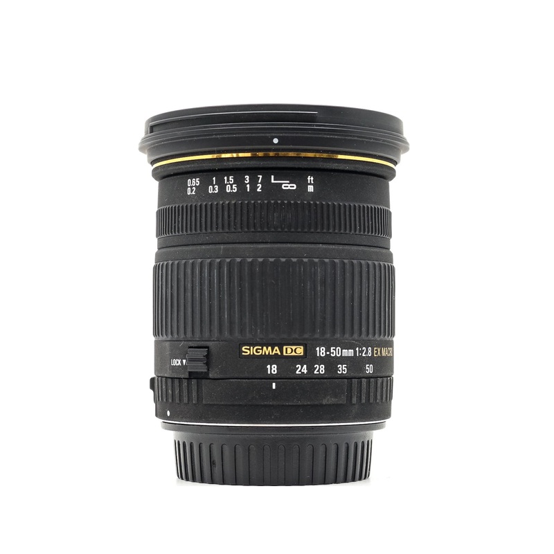Sigma 18-50mm f/2.8 EX DC Macro – Canon EF-S Fit