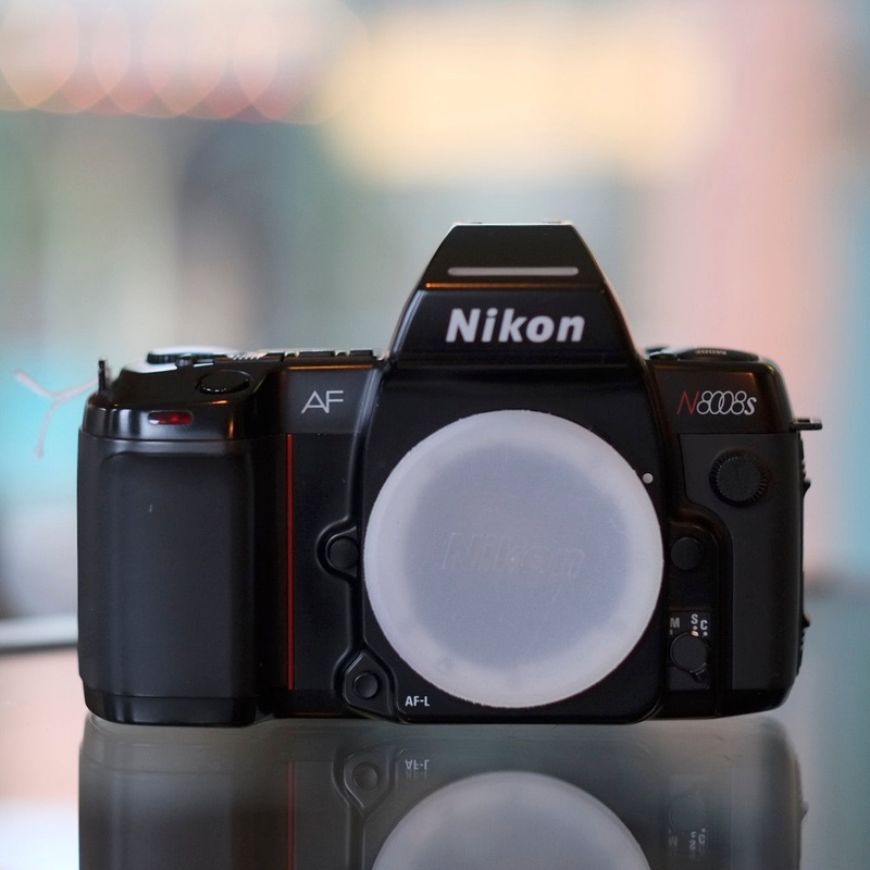 Nikon N8008s