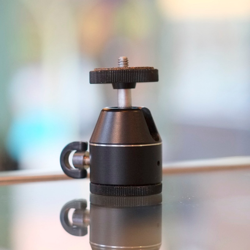 Mini ball head